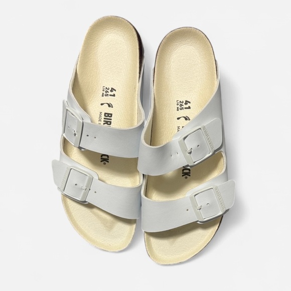 Birkenstock Other - Birkenstock Arizona BS White Sandals Size 41